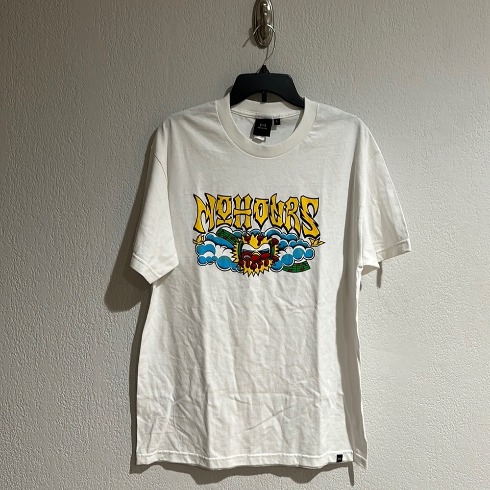 💜 No Hours T-shirt NWOT